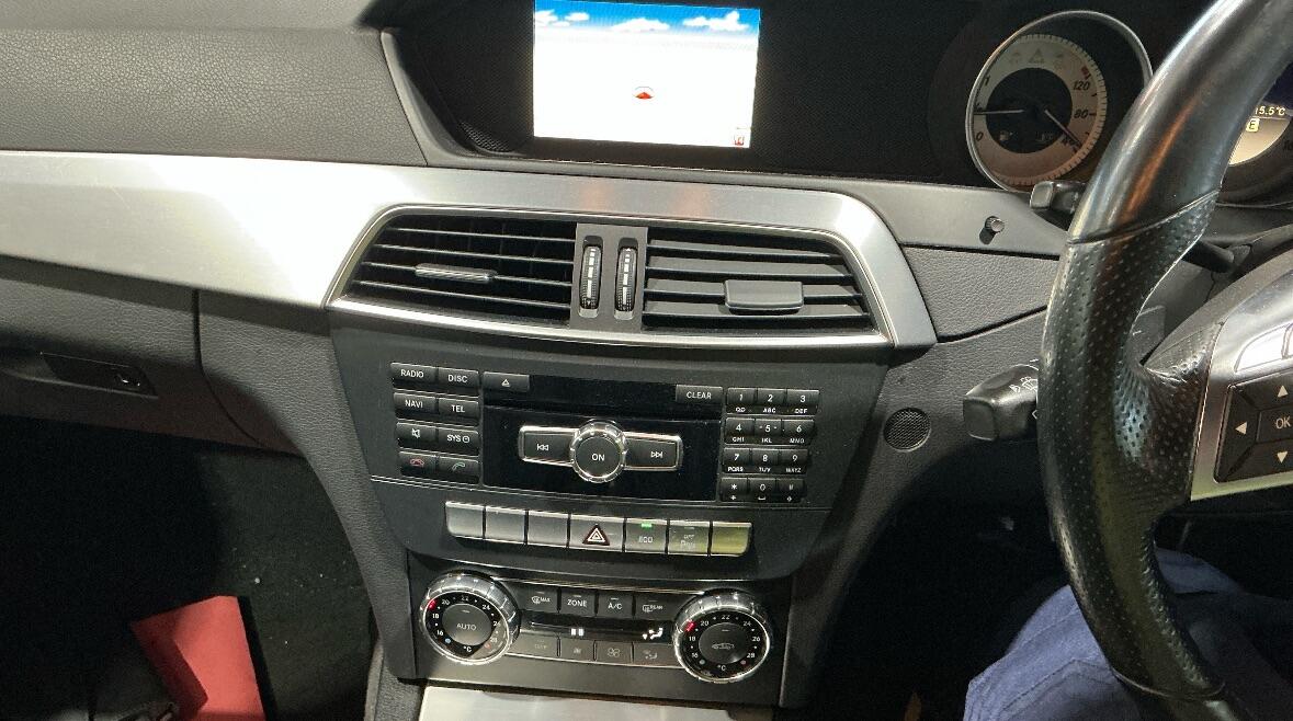 Used Mercedes-Benz C Class 2012 for sale - 76432648: Photo 9