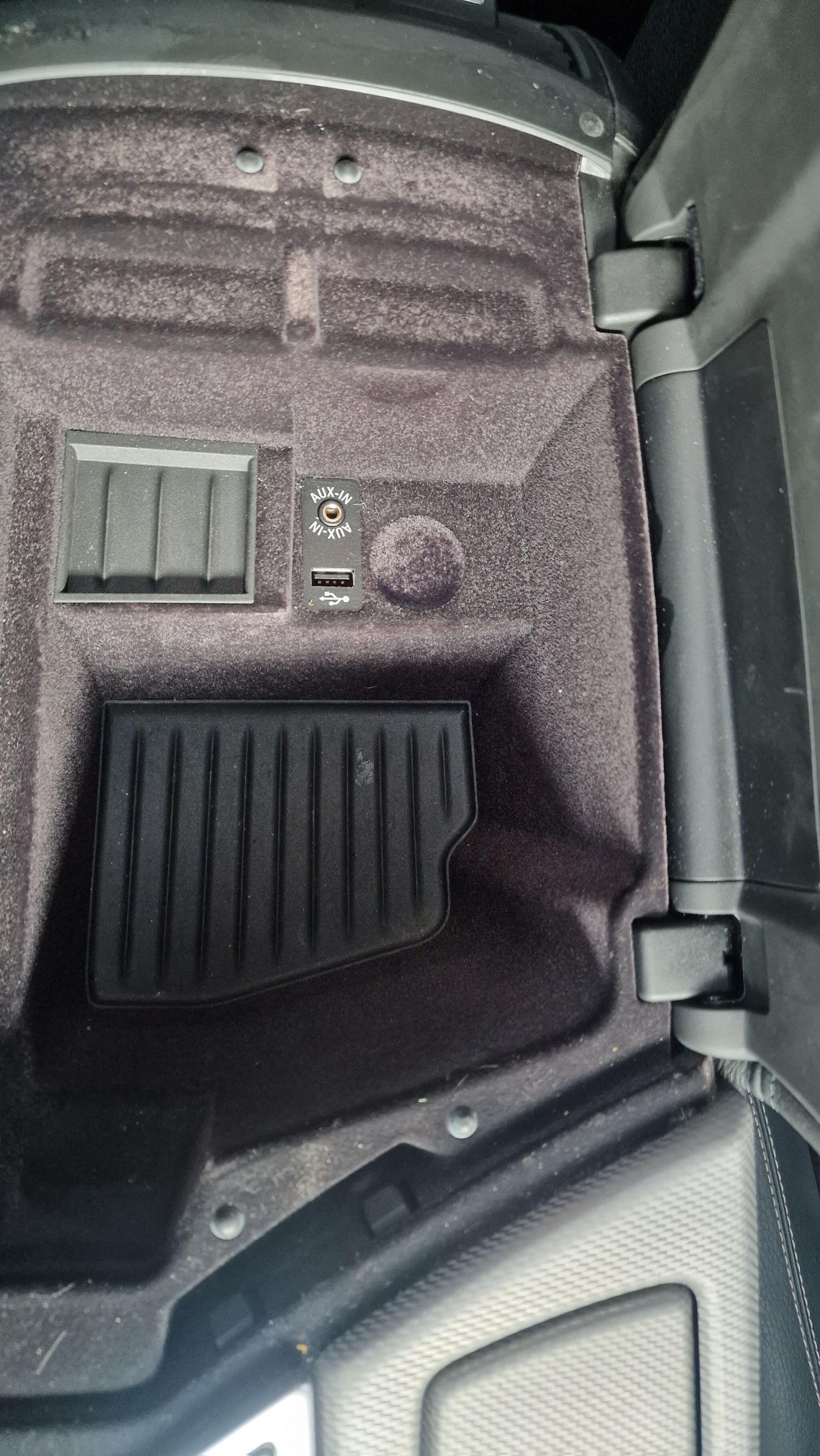 Used BMW 5 Series 2014 for sale - 76715152: Photo 42