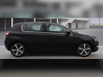 Used Peugeot 308 2016 for sale - 75609359: Photo