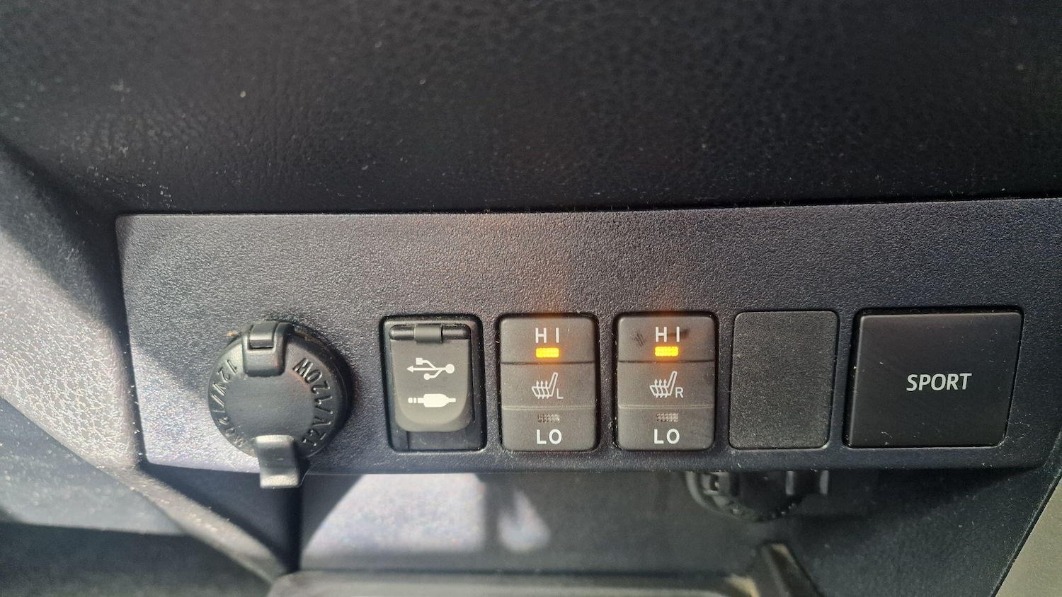 Used Toyota RAV4 2014 for sale - 75838685: Photo 15