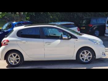 Used Peugeot 208 2015 for sale - 75166905: Photo
