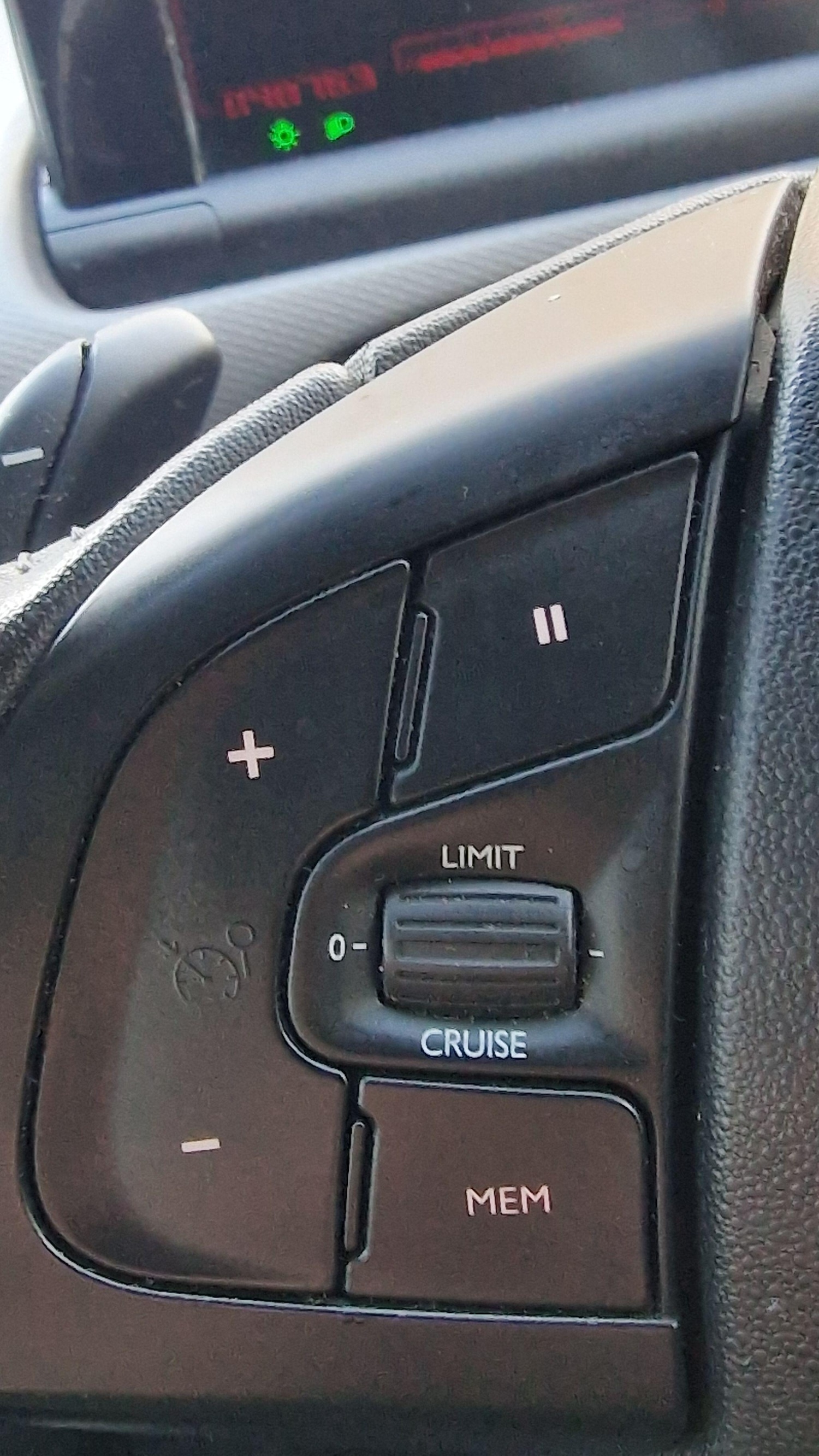 Used Citroen C4 Cactus 2017 for sale - 76855744: Photo 12