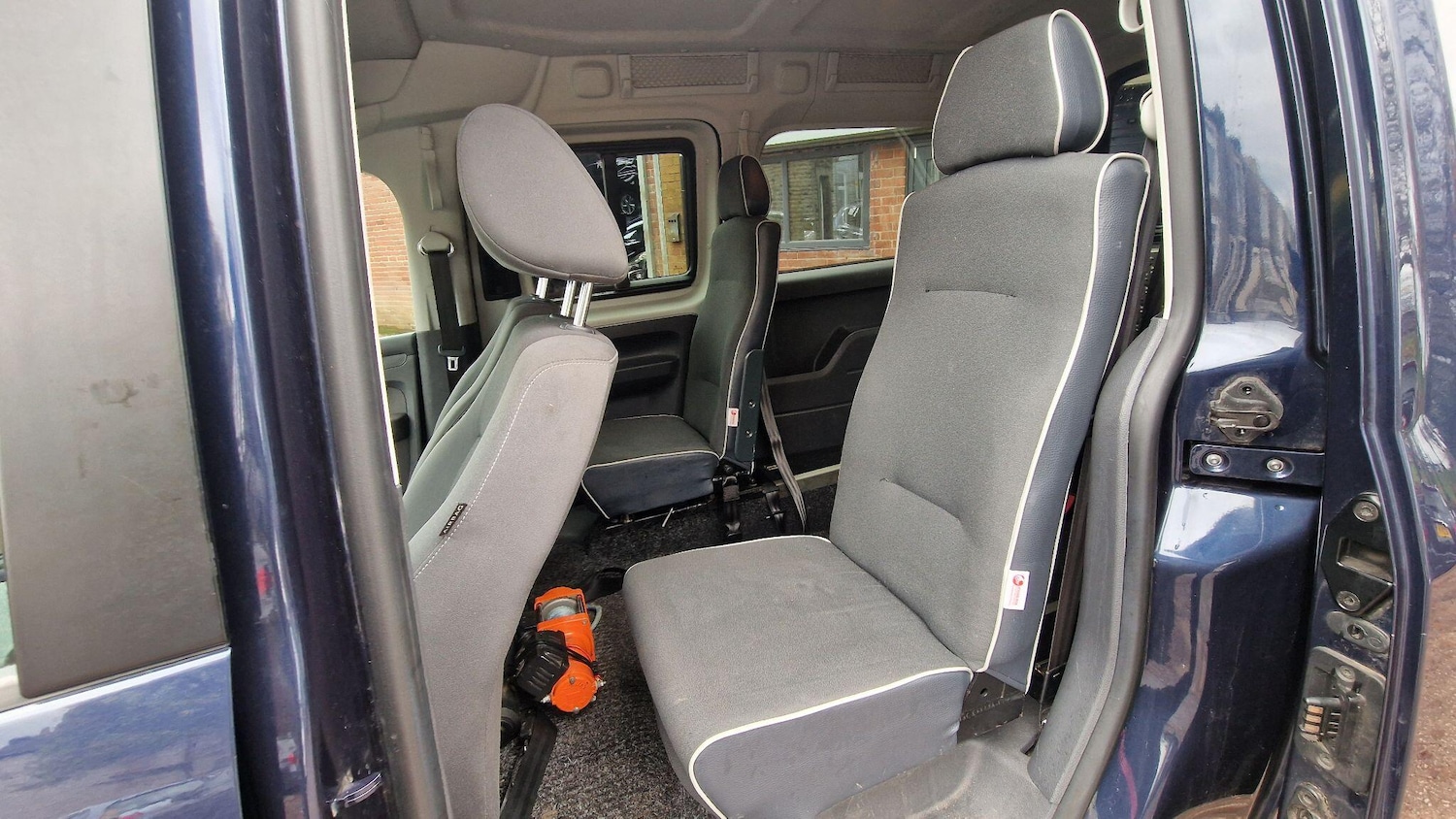 Used Volkswagen Caddy Maxi Life 2015 for sale - 76425690: Photo 17