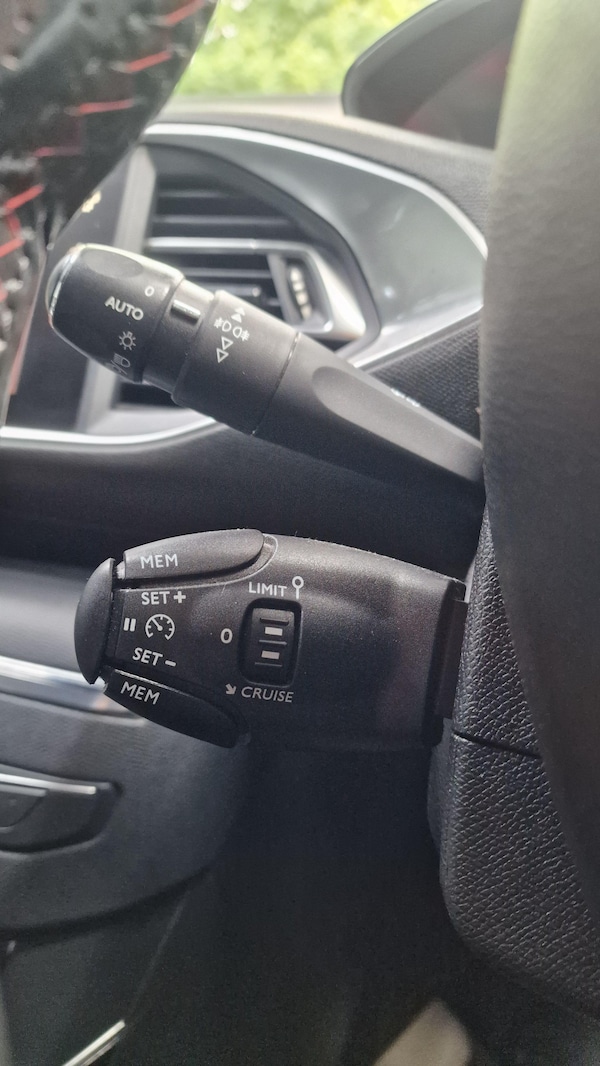 Used Peugeot 308 2017 for sale - 75376935: Photo 14