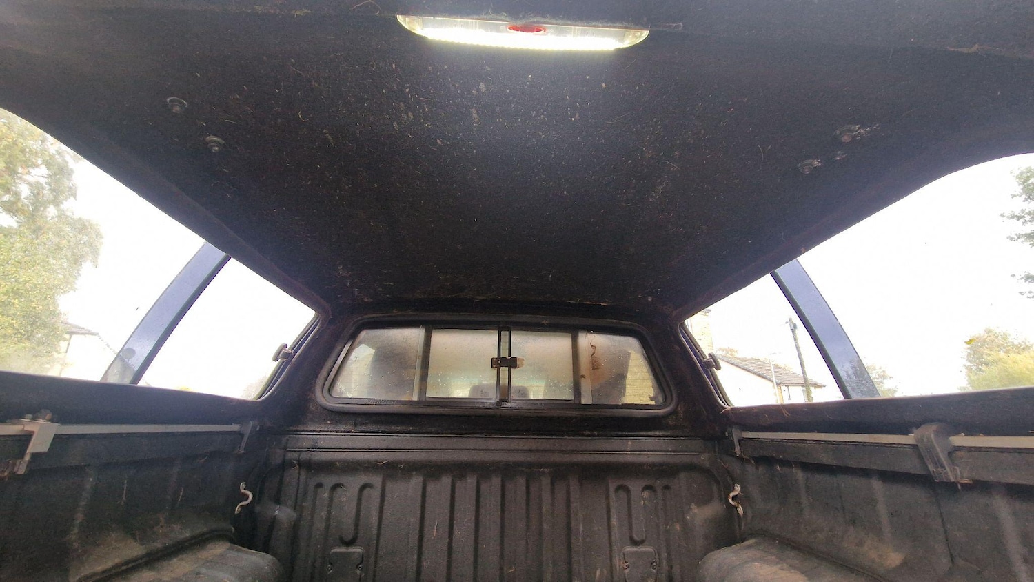 Used Toyota Hilux 2017 for sale - 76865780: Photo 22