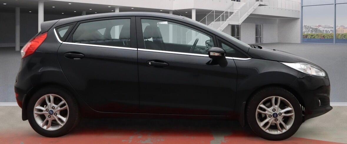 Used Ford Fiesta 2015 for sale - 77839095: Photo 2