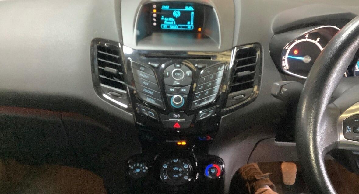 Used Ford Fiesta 2015 for sale - 77839095: Photo 9