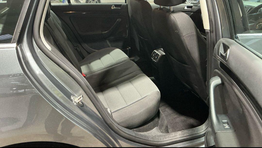 Used Volkswagen Golf 2011 for sale - 77090866: Photo 8