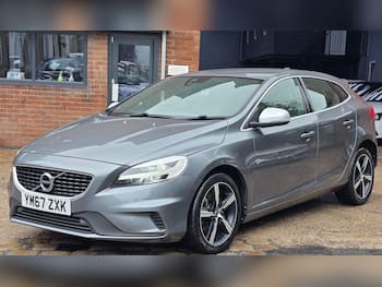 Used Volvo V40 2017 for sale - 79589850: Photo