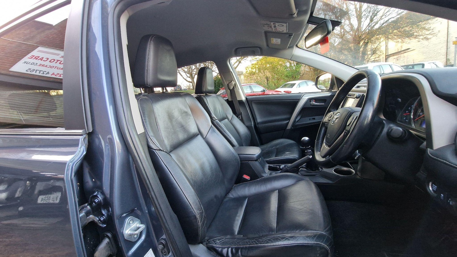 Used Toyota RAV4 for sale - 76645026: Photo 10