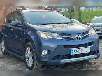 (63) - 2.2 D-4D Invincible 4WD Euro 5 5dr