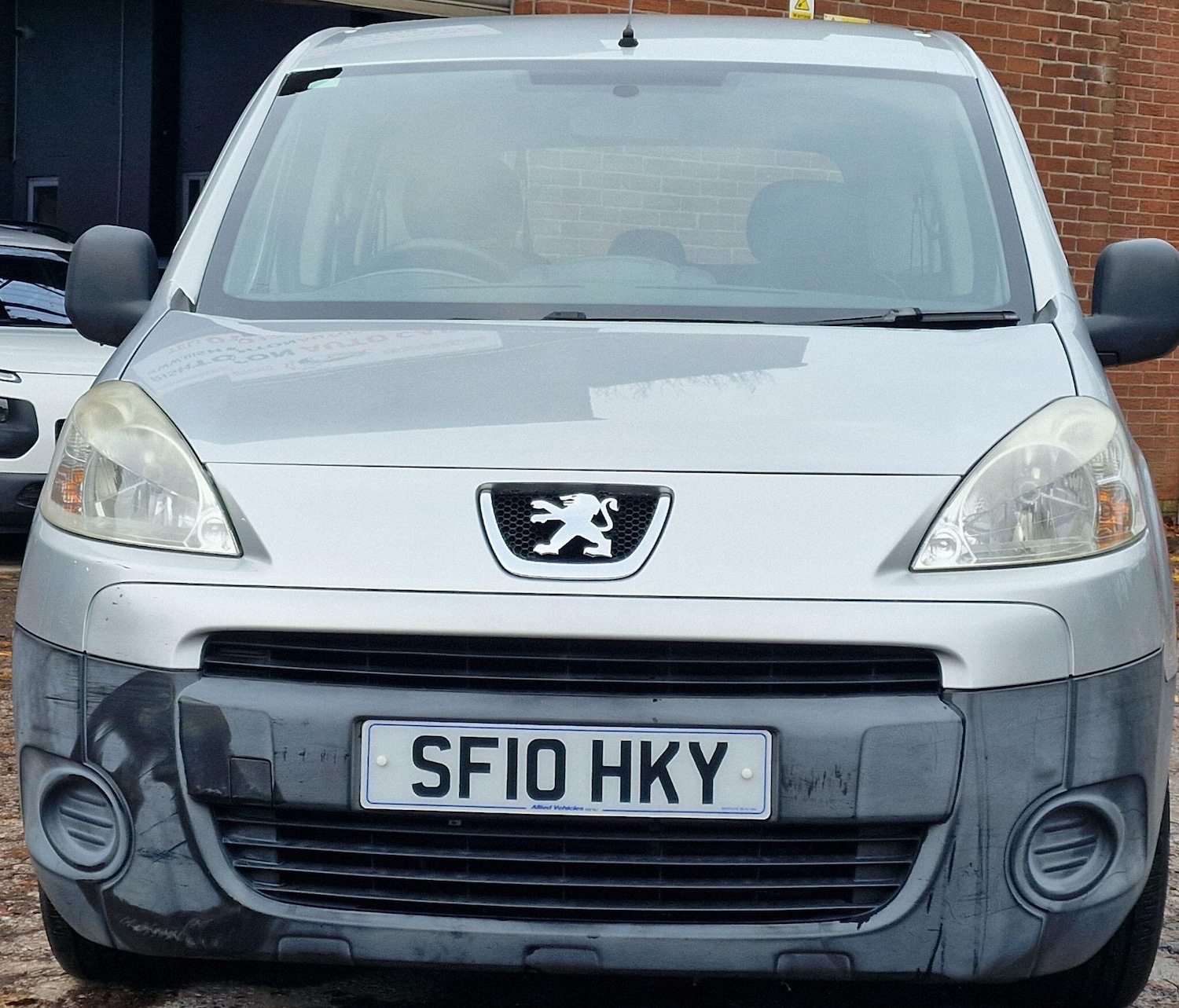 Used Peugeot Partner Tepee 2010 for sale - 76431893: Photo 2