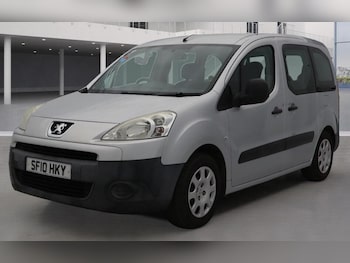 Used Peugeot Partner Tepee 2010 for sale - 76431893: Photo