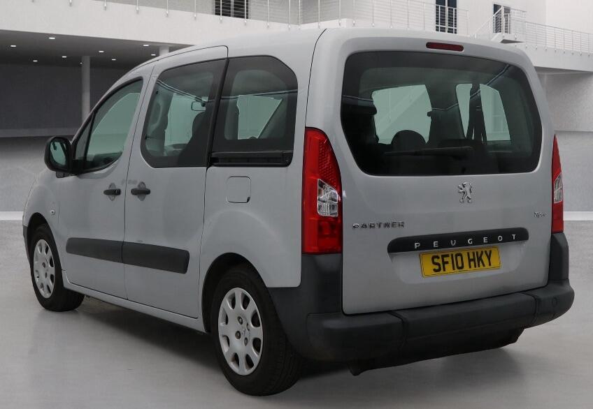 Used Peugeot Partner Tepee 2010 for sale - 76431893: Photo 6