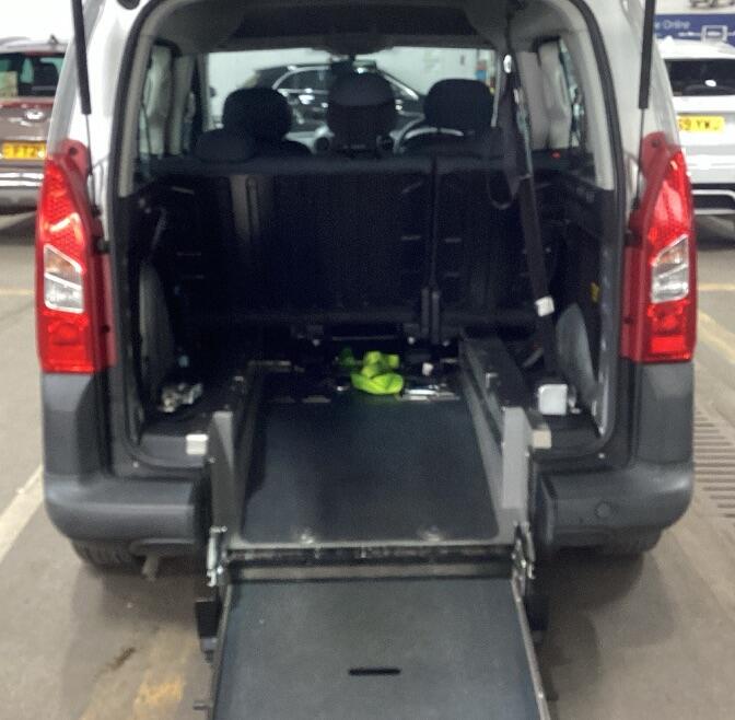 Used Peugeot Partner Tepee 2010 for sale - 76431893: Photo 7