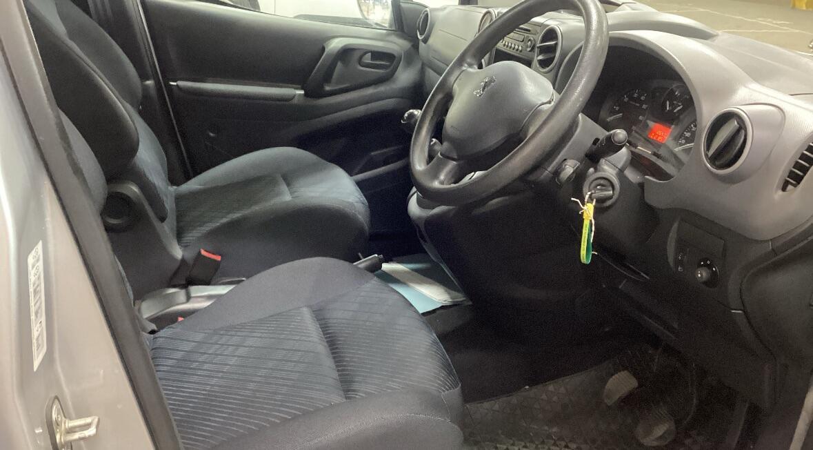 Used Peugeot Partner Tepee 2010 for sale - 76431893: Photo 8