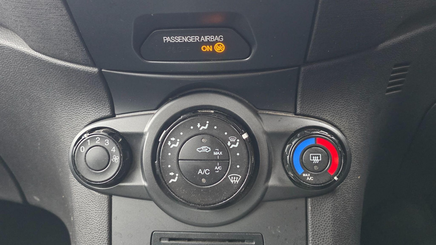 Used Ford Fiesta 2013 for sale - 77331773: Photo 13