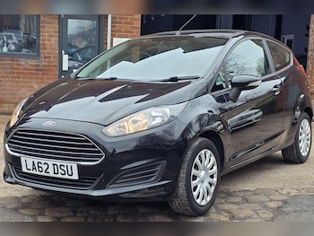 Used Ford Fiesta 2013 for sale - 77331773: Photo
