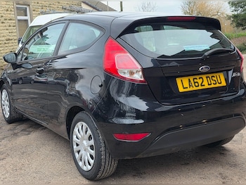 Used Ford Fiesta 2013 for sale - 77331773: Photo