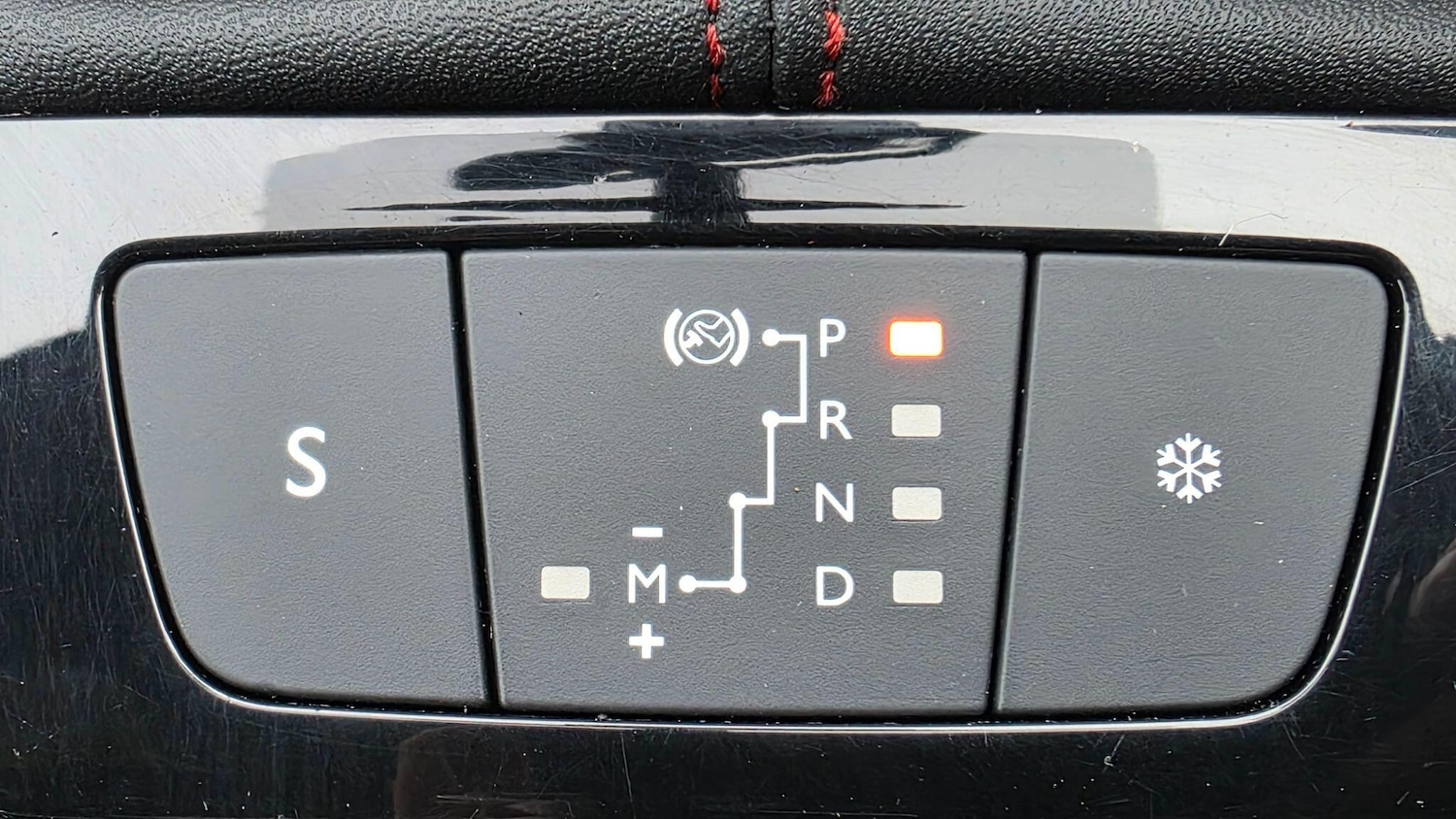 Used Peugeot 308 2015 for sale - 77120648: Photo 20