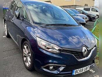 Used Renault Scenic 2019 for sale - 76512700: Photo
