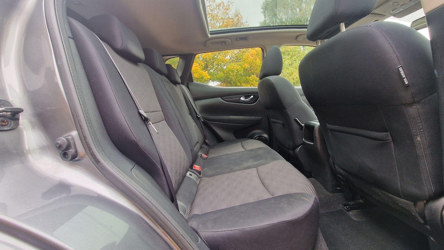 Used Nissan Qashqai 2015 for sale - 76912780: Photo 11