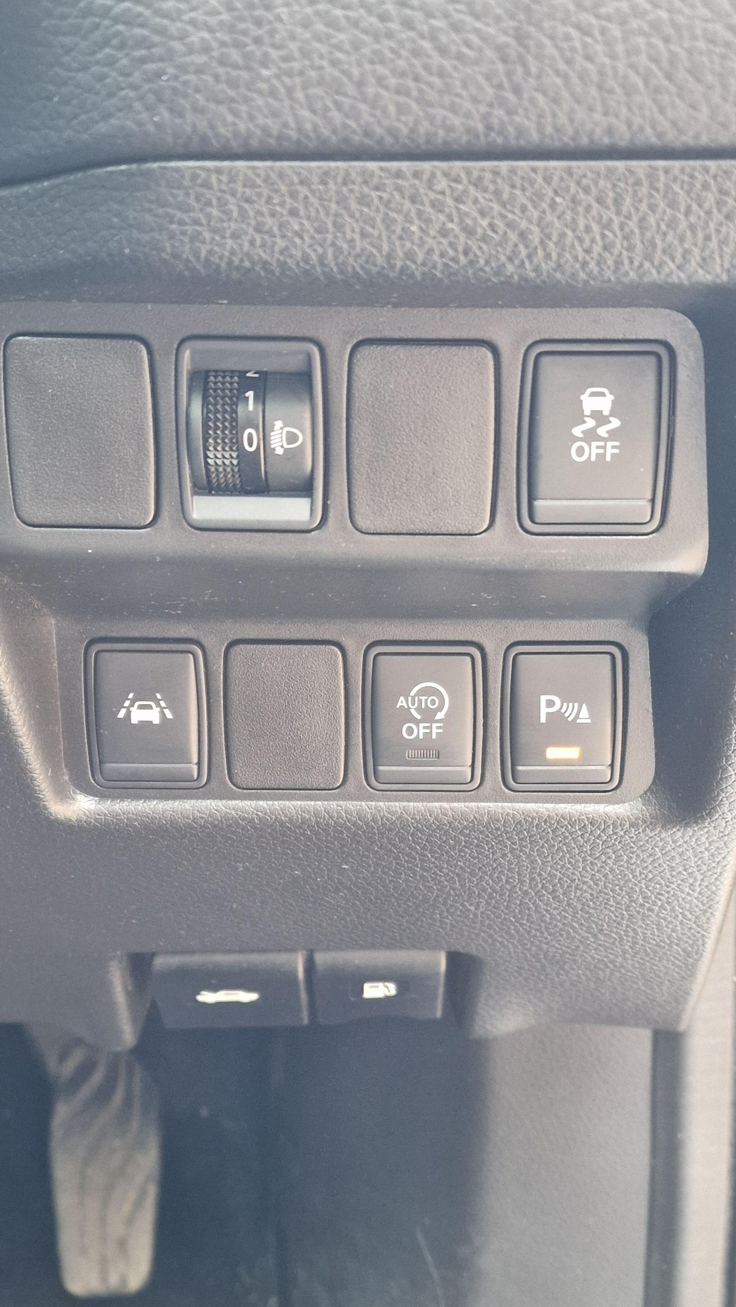 Used Nissan Qashqai 2015 for sale - 76912780: Photo 12