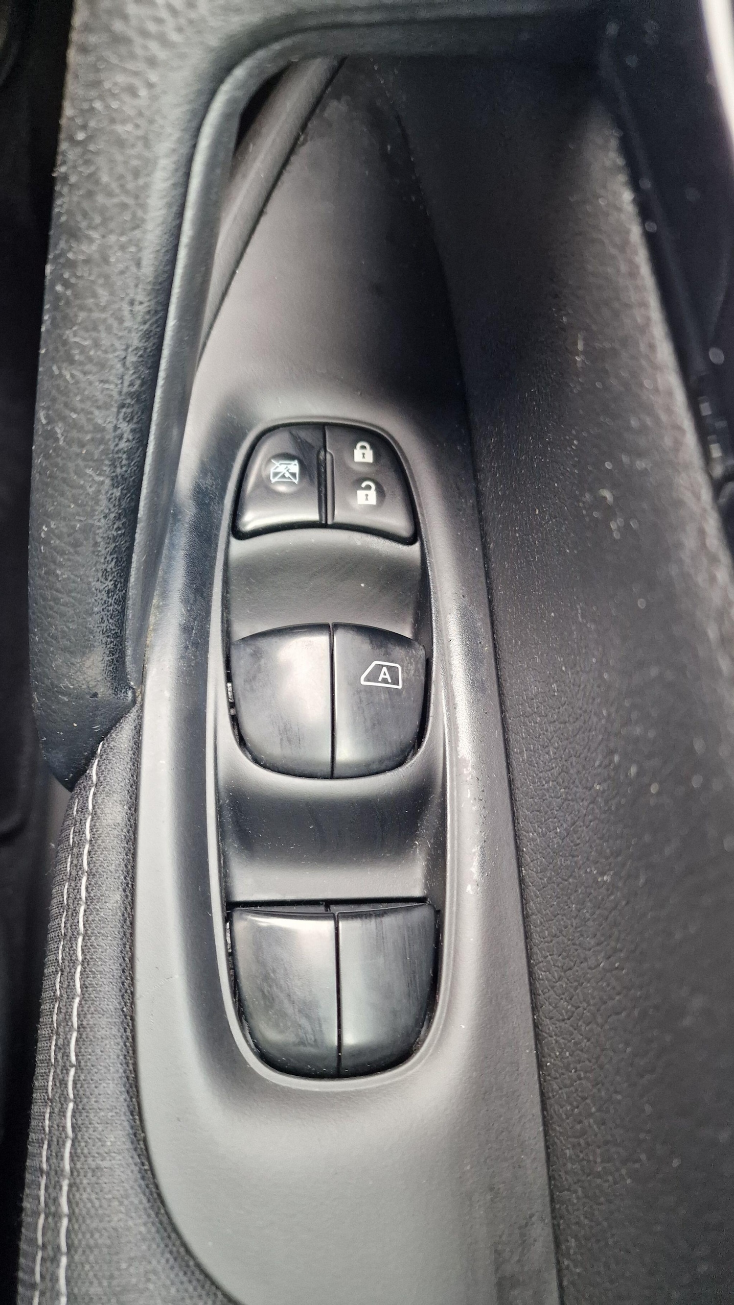 Used Nissan Qashqai 2015 for sale - 76912780: Photo 15