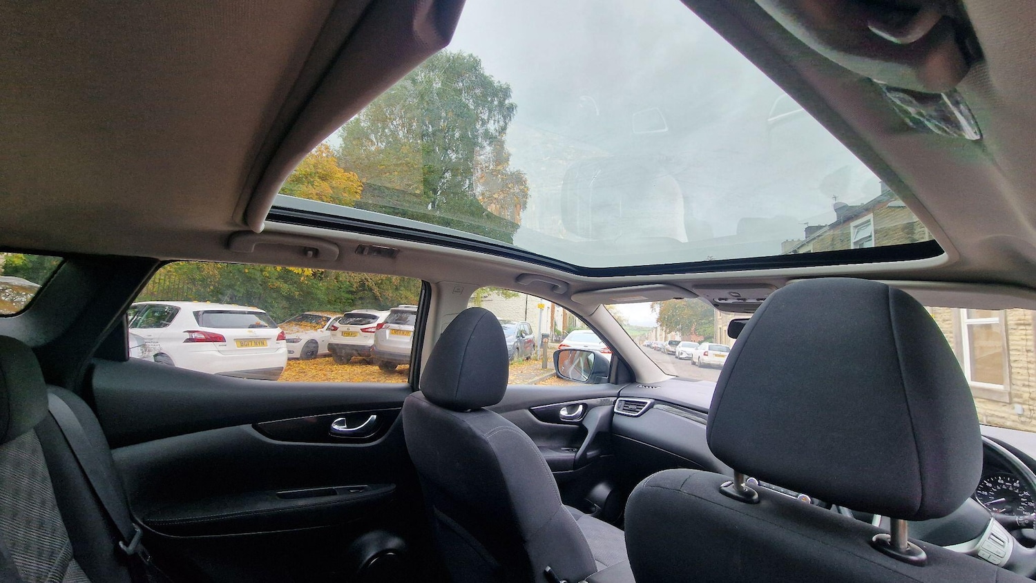 Used Nissan Qashqai 2015 for sale - 76912780: Photo 24