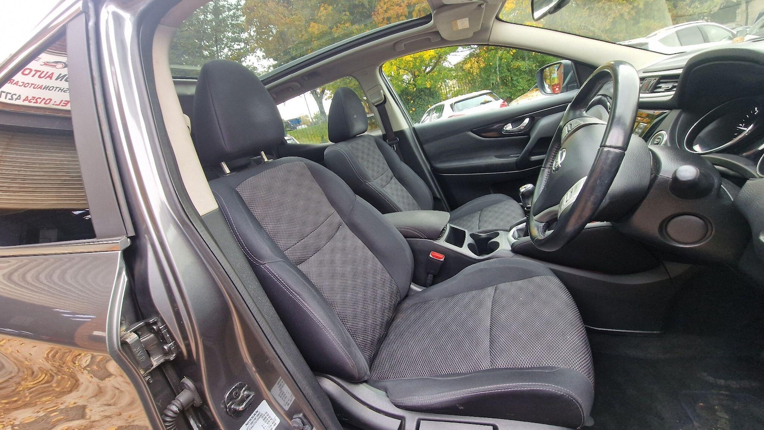 Used Nissan Qashqai 2015 for sale - 76912780: Photo 25