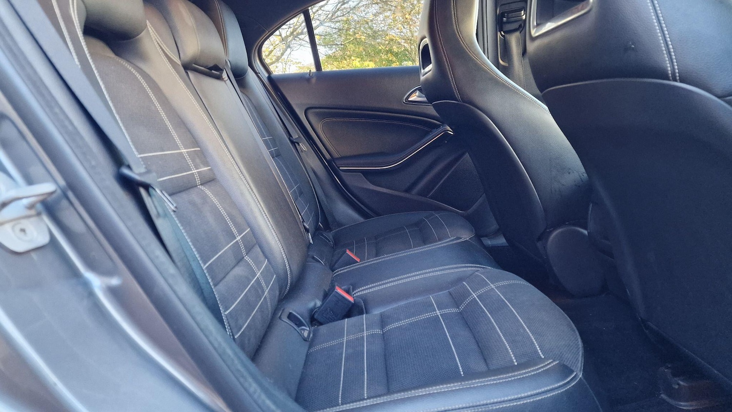 Used Mercedes-Benz A-Class 2014 for sale - 76349728: Photo 10