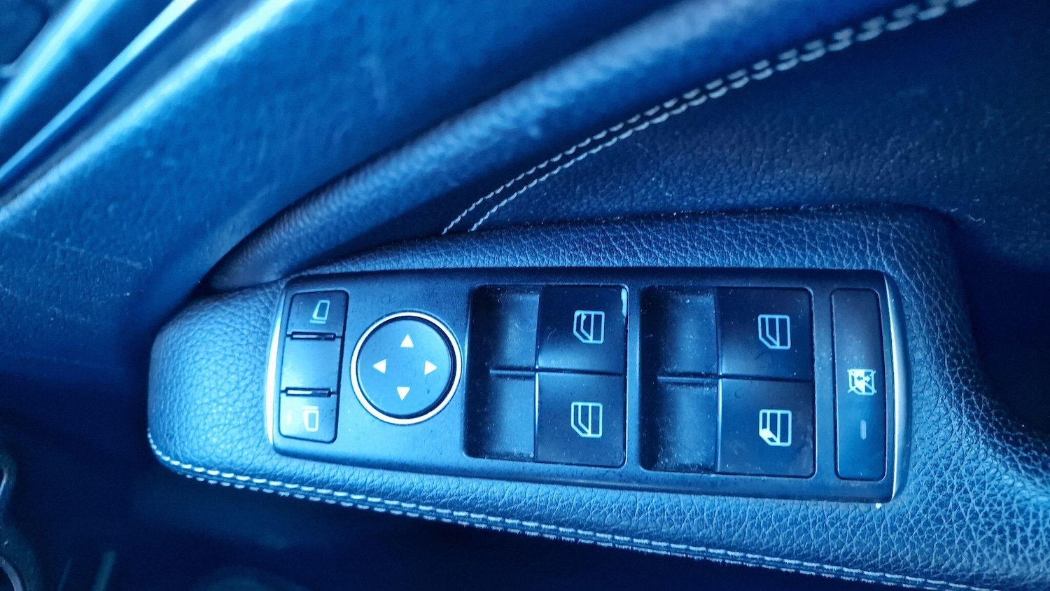 Used Mercedes-Benz A-Class 2014 for sale - 76349728: Photo 12