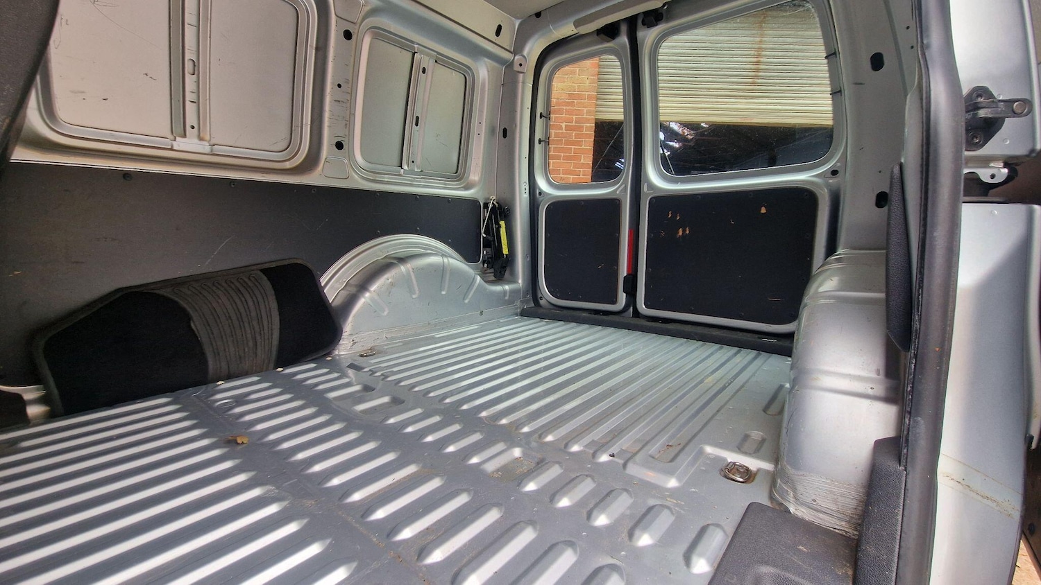 Used Volkswagen Caddy 2012 for sale - 76072994: Photo 18