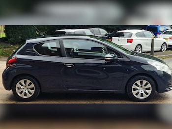 Used Peugeot 208 2016 for sale - 75166344: Photo