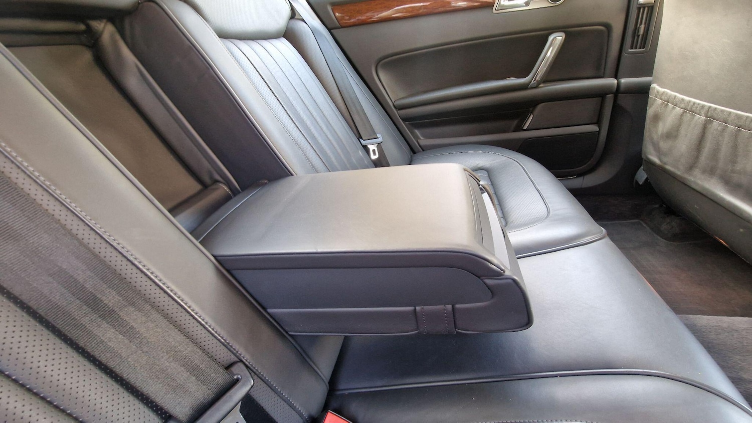 Used Volkswagen Phaeton 2011 for sale - 76094124: Photo 14