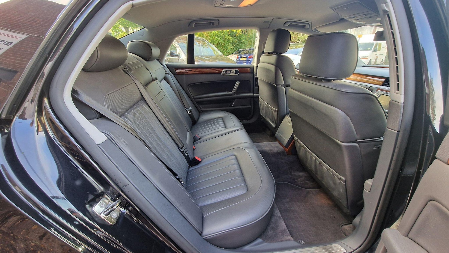 Used Volkswagen Phaeton 2011 for sale - 76094124: Photo 19