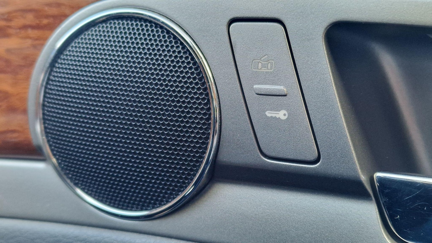 Used Volkswagen Phaeton 2011 for sale - 76094124: Photo 23