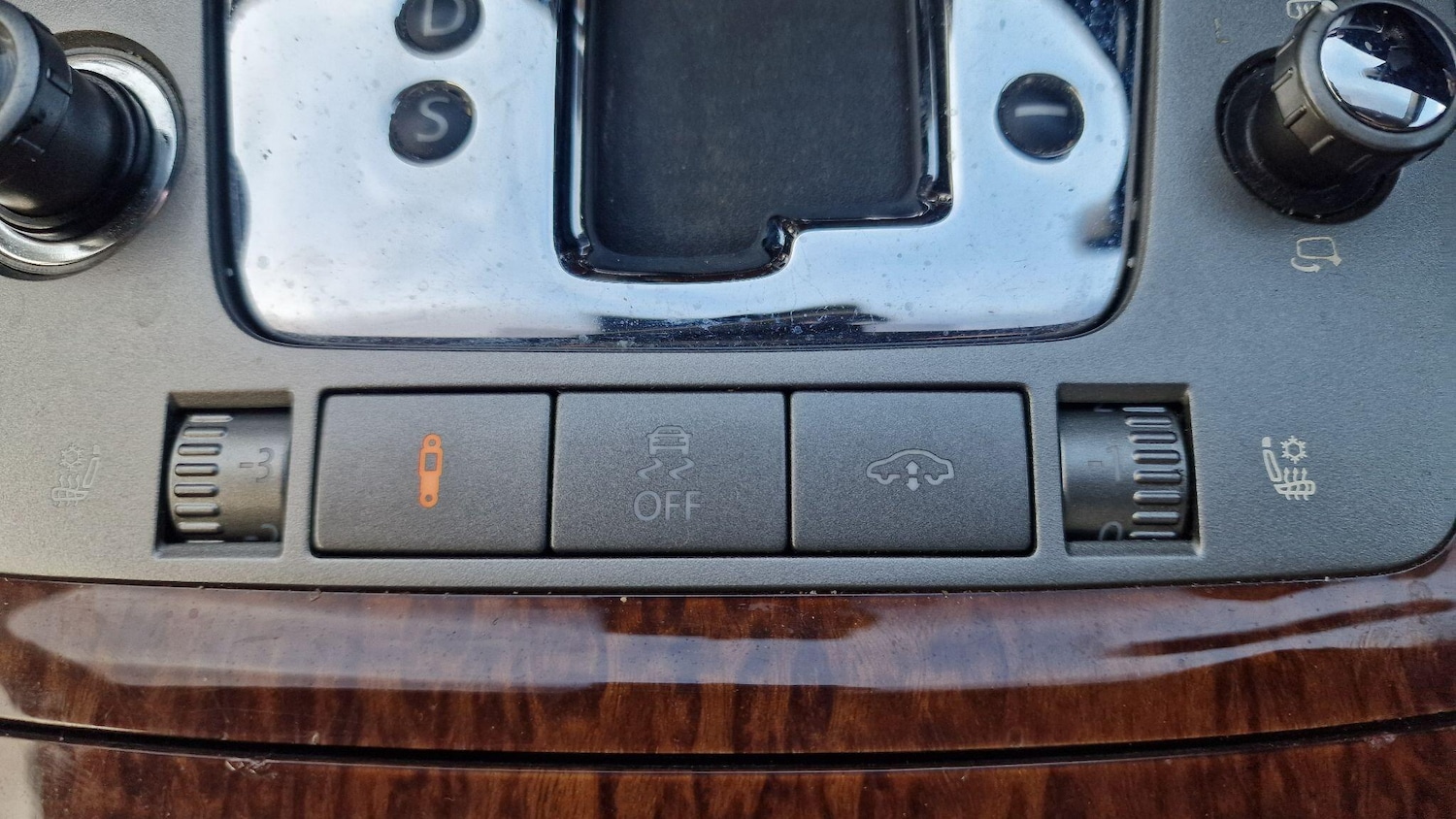 Used Volkswagen Phaeton 2011 for sale - 76094124: Photo 25