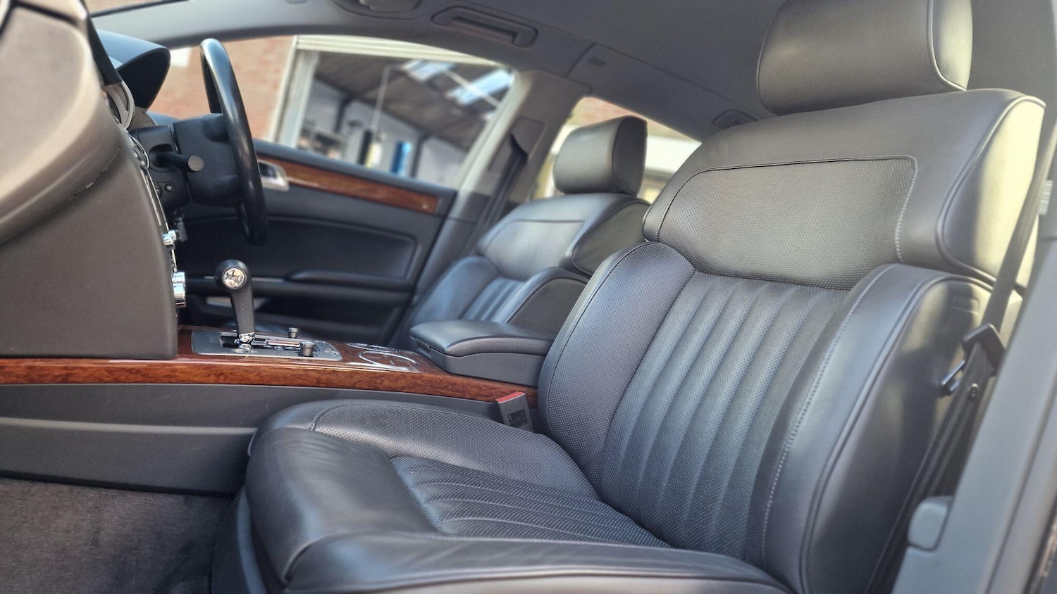 Used Volkswagen Phaeton 2011 for sale - 76094124: Photo 41