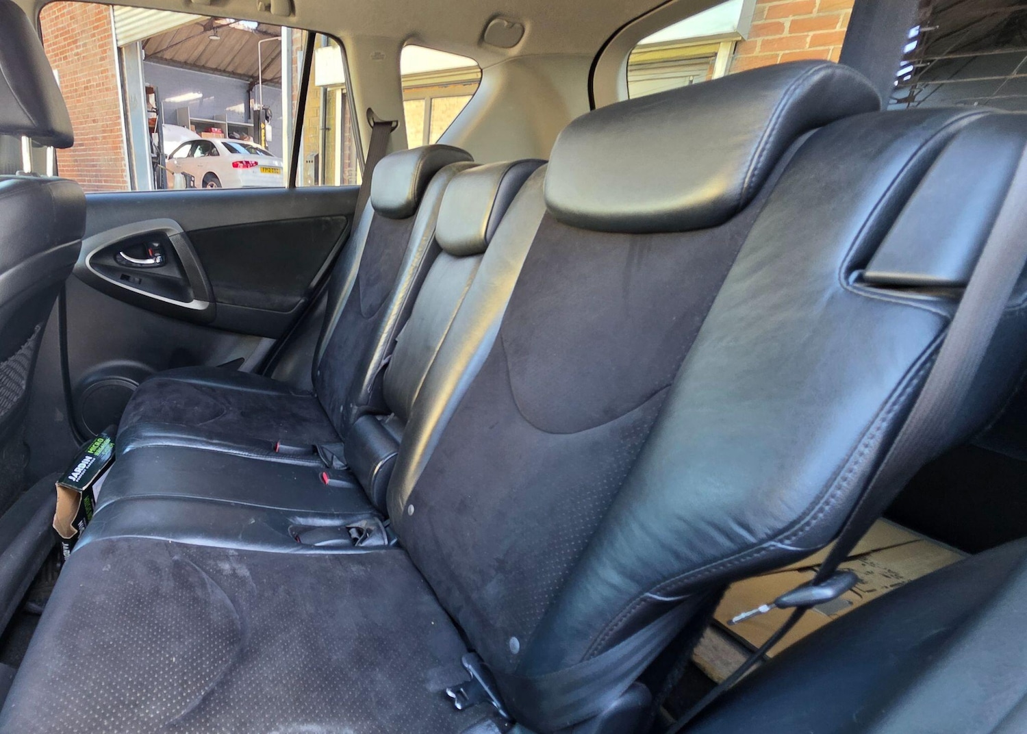 Used Toyota RAV4 2011 for sale - 77925869: Photo 12