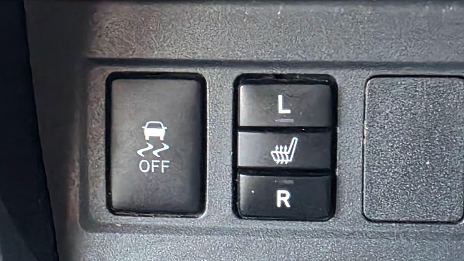 Used Toyota RAV4 2011 for sale - 77925869: Photo 13