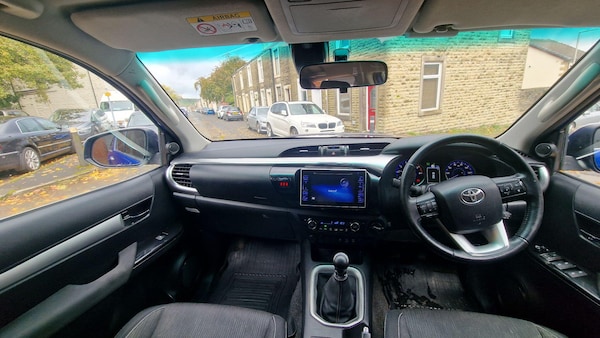 Used Toyota Hilux 2017 for sale - 76174863: Photo 14