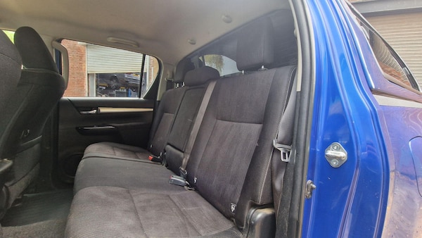 Used Toyota Hilux 2017 for sale - 76174863: Photo 17