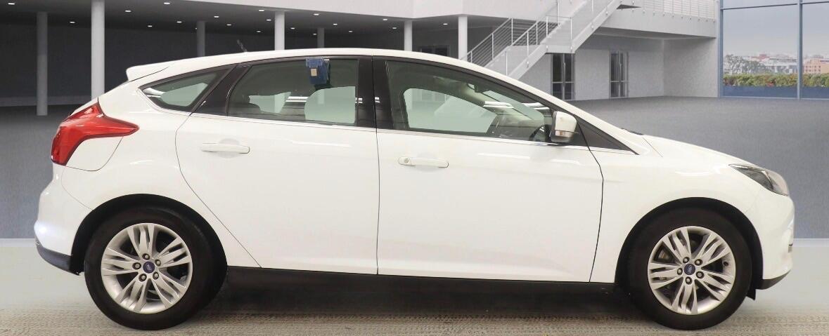 Used Ford Focus for sale - 77279681: Photo 2