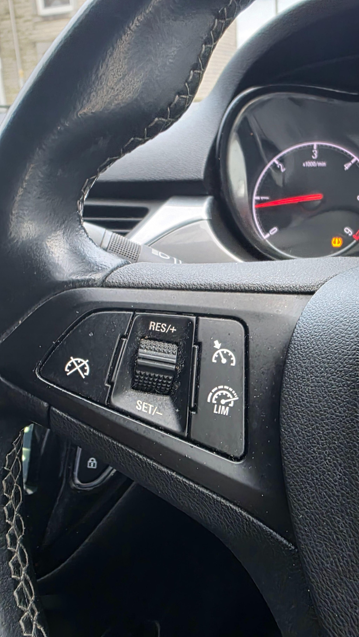 Used Vauxhall Corsa 2016 for sale - 77395870: Photo 6