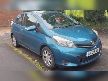 Used Toyota Yaris 2012 for sale - 78957848: Photo