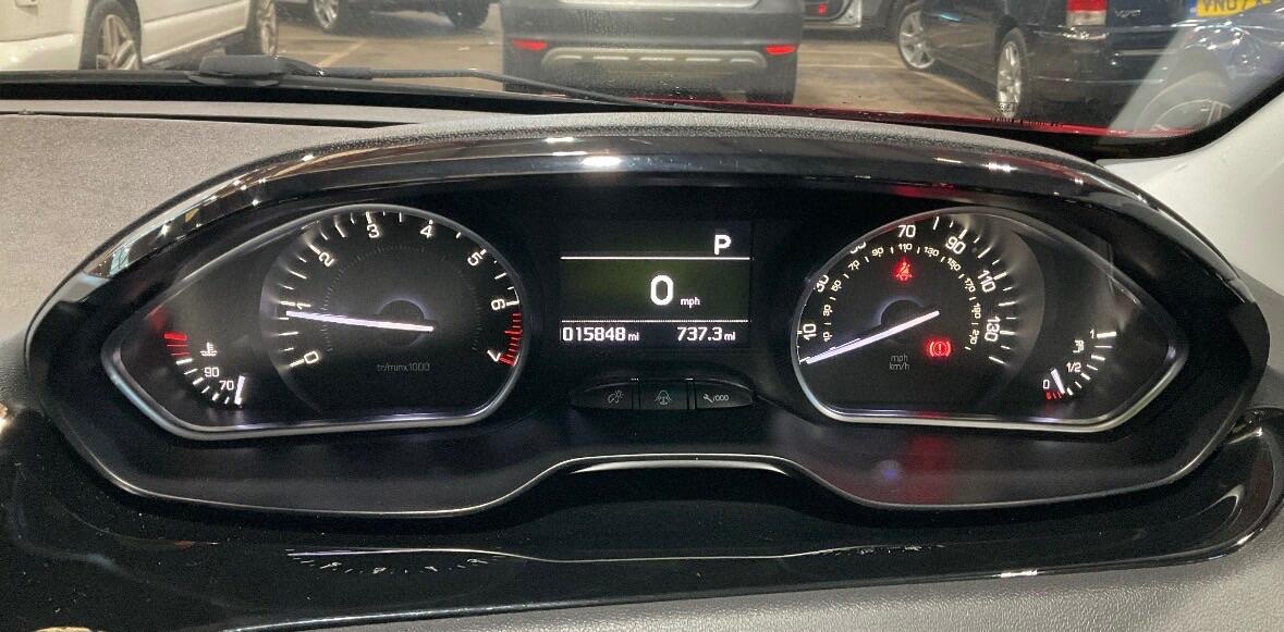 Used Peugeot 208 2014 for sale - 77155532: Photo 10