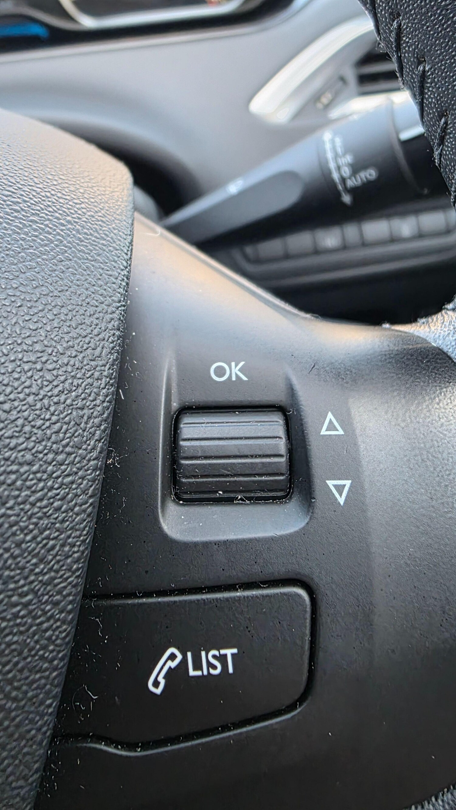 Used Peugeot 208 2014 for sale - 77155532: Photo 16