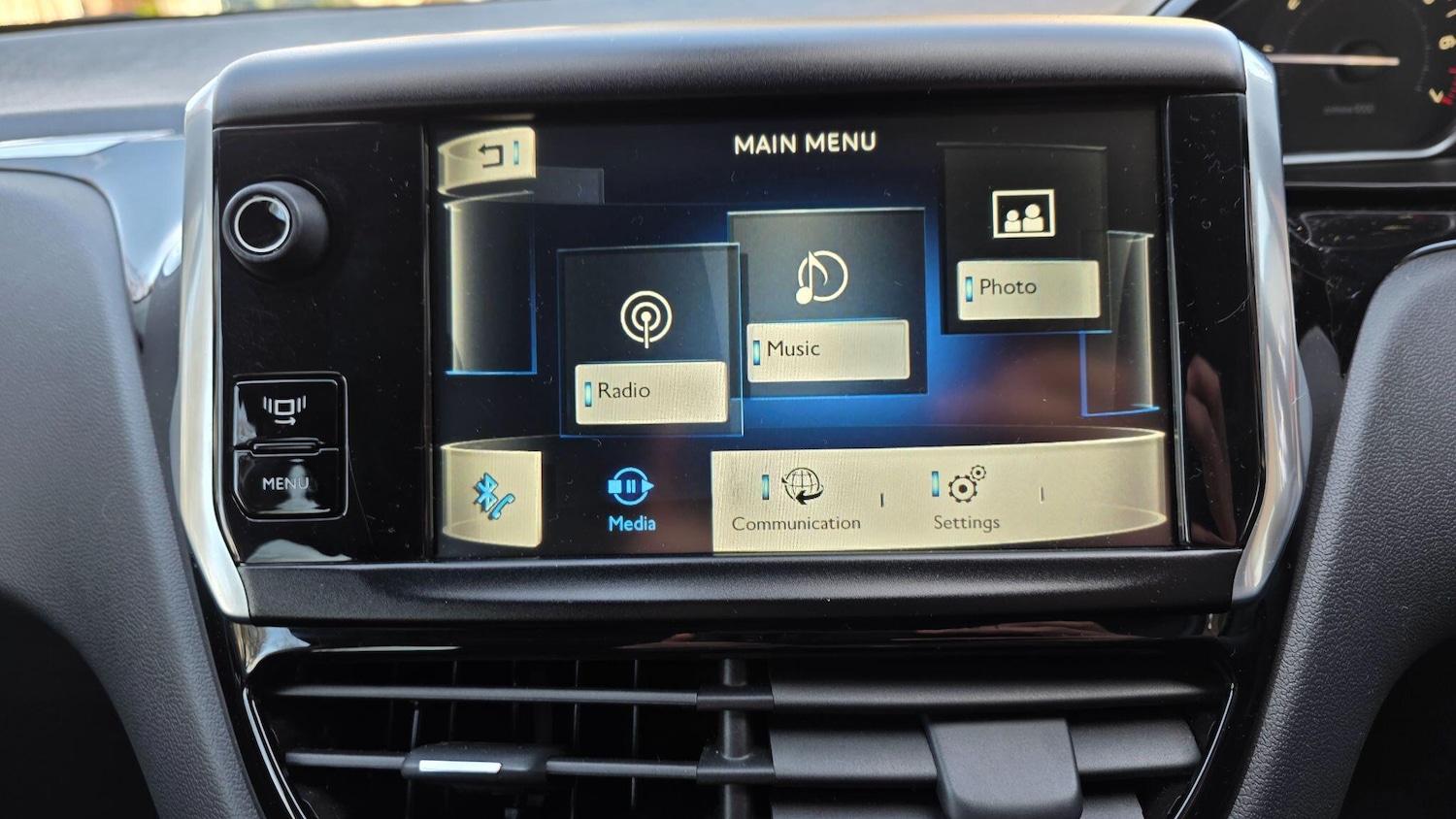 Used Peugeot 208 2014 for sale - 77155532: Photo 18