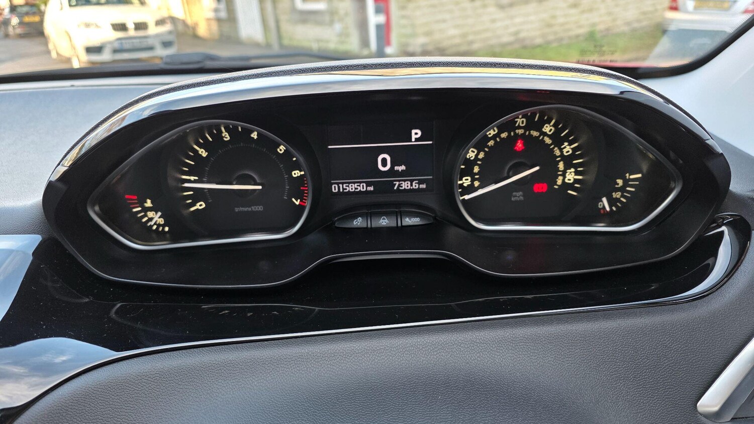 Used Peugeot 208 2014 for sale - 77155532: Photo 20